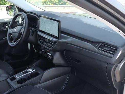 Used 2025 Ford Escape Active w/ Tech Pack #1 FWD image 38