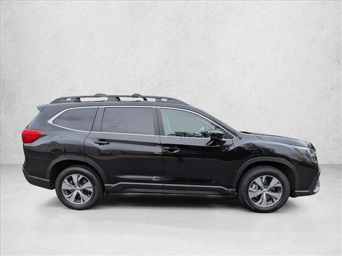 Certified 2025 Subaru Ascent Premium image 4