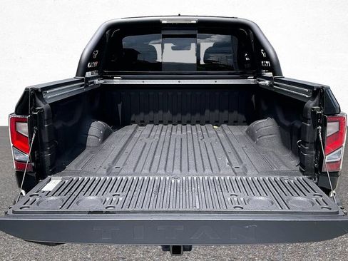 Used 2024 Nissan Titan PRO-4X w/ Pro-4x Convenience Package AWD/4WD image 26