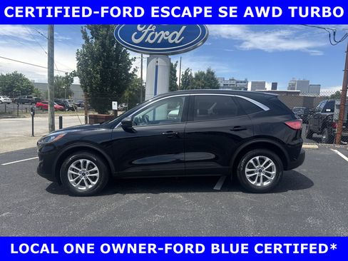 Certified 2022 Ford Escape SE w/ Cold Weather Package image 1