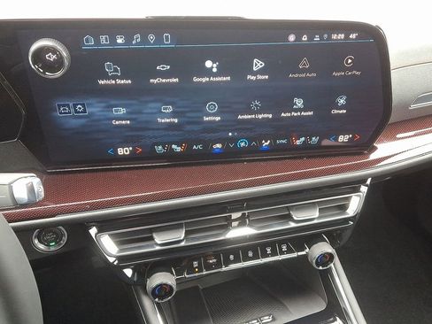 New 2026 Chevrolet Traverse RS image 8