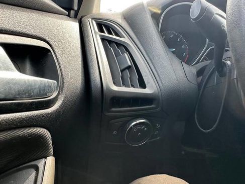 Used 2012 Ford Focus SEL image 34