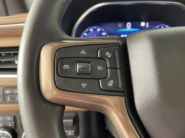 Used 2023 Chevrolet Tahoe High Country AWD/4WD image 10