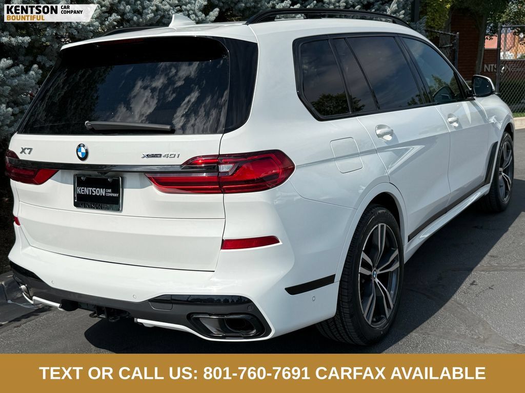 Used 2022 BMW X7 xDrive40i w/ M Sport Package AWD/4WD image 8