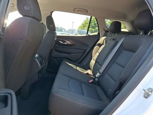 Certified 2023 GMC Terrain SLE w/ Driver Convenience Package FWD image 10
