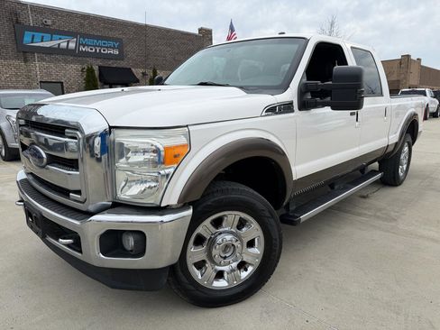 Used 2016 Ford F250 Lariat w/ Chrome Package image 1