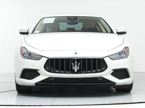 Used 2022 Maserati Ghibli Modena image 2