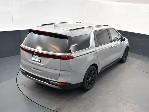Certified 2023 Kia Carnival SX image 31