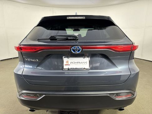 Used 2024 Toyota Venza LE image 31