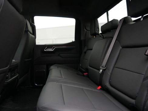 New 2026 Chevrolet Silverado 1500 LT Trail Boss w/ LT Trail Boss Premium Package AWD/4WD image 5