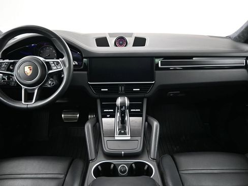 Used 2023 Porsche Cayenne GTS w/ Premium Package Plus image 9