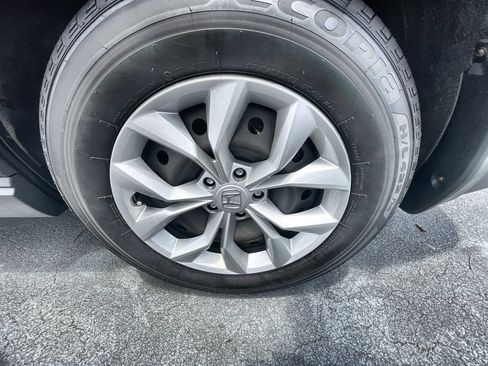 Used 2025 Honda CR-V LX image 31