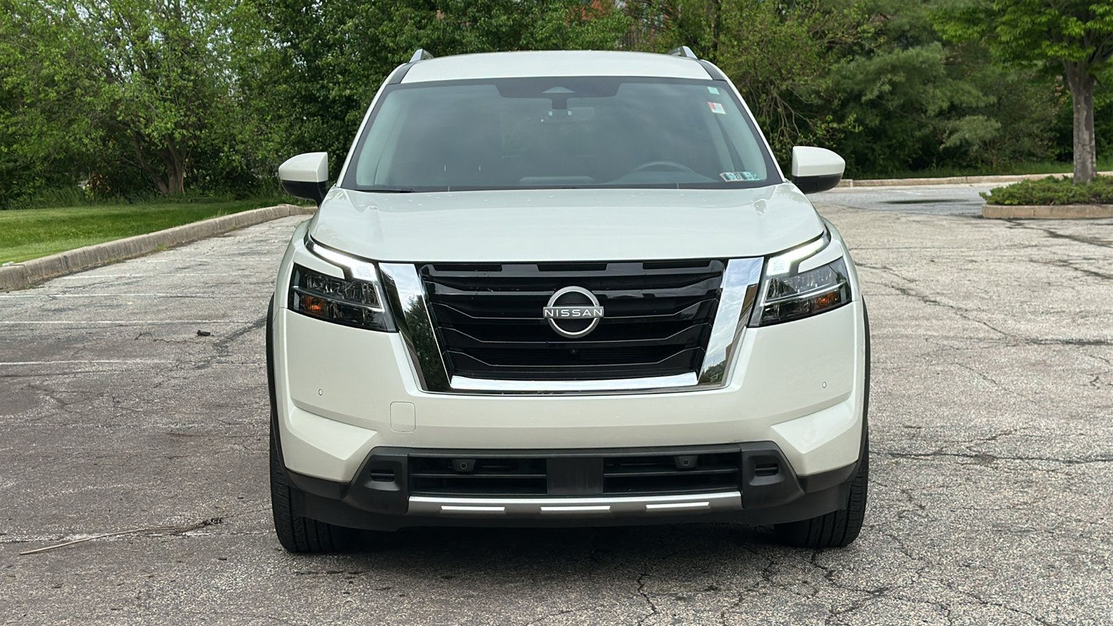 Certified 2024 Nissan Pathfinder SL AWD/4WD image 3