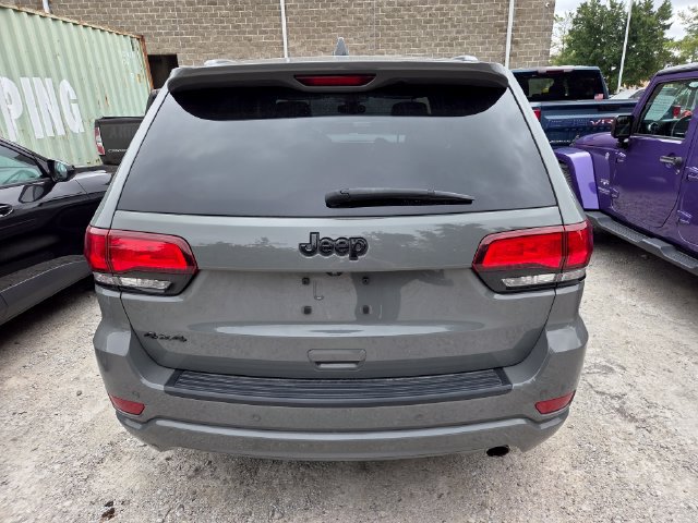 Used 2020 Jeep Grand Cherokee Altitude AWD/4WD image 6