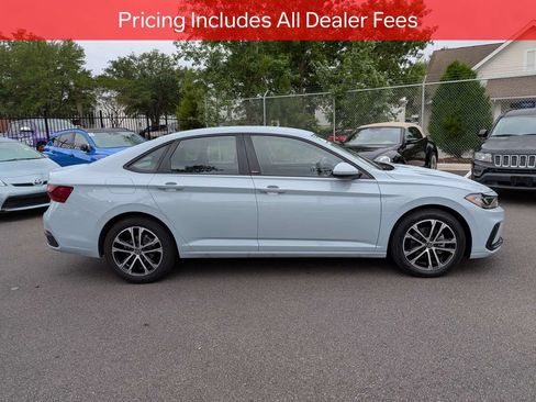Used 2026 Volkswagen Jetta Sport FWD image 3