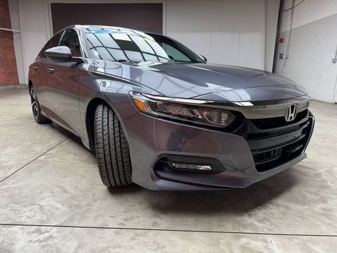 Used 2020 Honda Accord Sport image 6