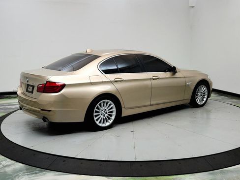 Used 2011 BMW 535i xDrive Sedan image 5
