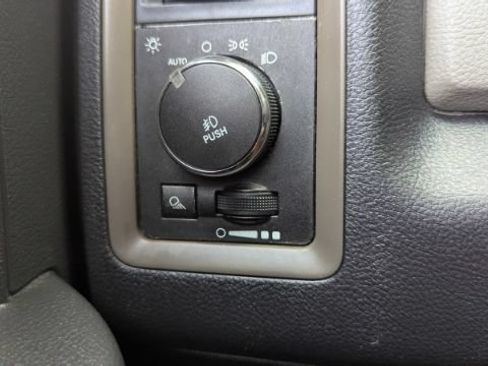 Used 2012 RAM 1500 Express AWD/4WD image 28