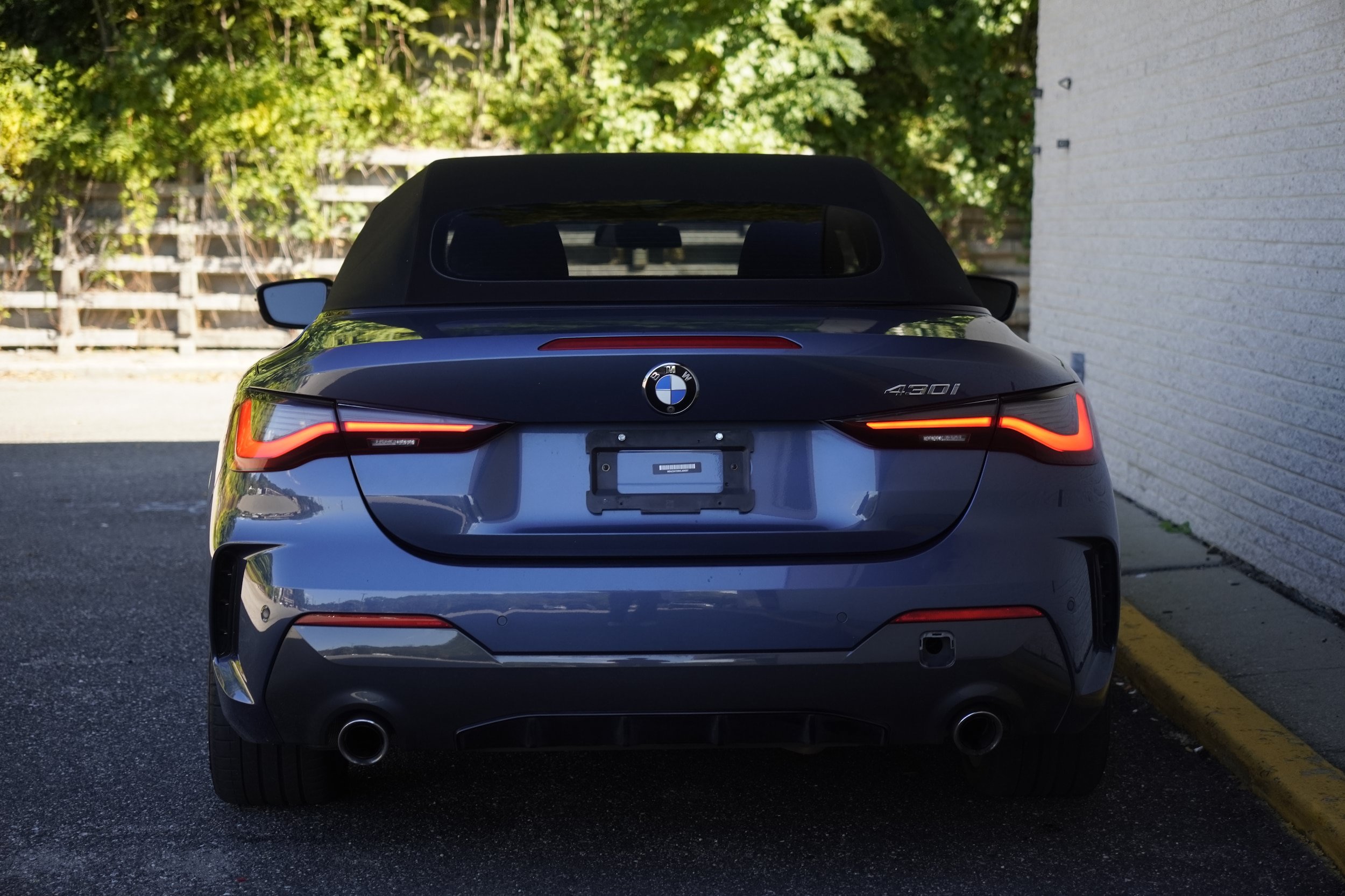 Used 2022 BMW 430i Convertible w/ M Sport Package RWD image 9