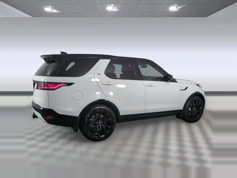 Used 2025 Land Rover Discovery Dynamic SE AWD/4WD image 9