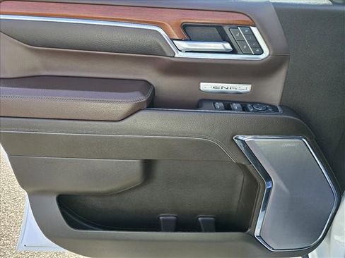 Used 2023 GMC Sierra 1500 Denali w/ Technology Package image 11