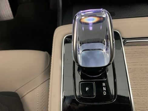 Certified 2025 Volvo XC90 B6 Plus image 16