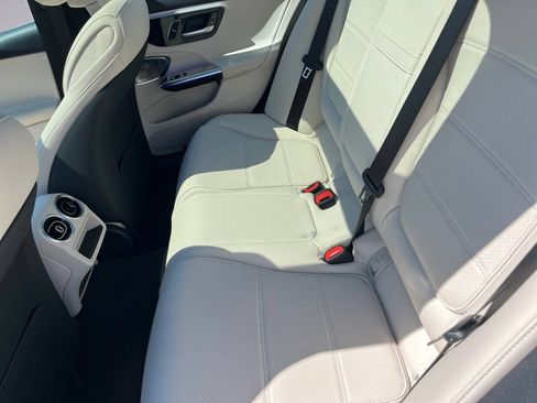 Certified 2026 Mercedes-Benz C 300 4MATIC Sedan image 12