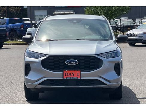 Used 2024 Ford Escape ST-Line image 11