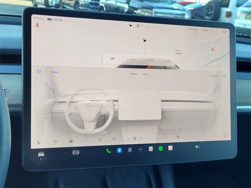 Used 2023 Tesla Model Y Performance image 10