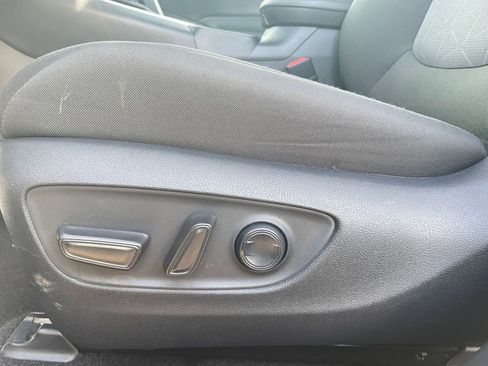 Used 2025 Toyota RAV4 XLE image 23