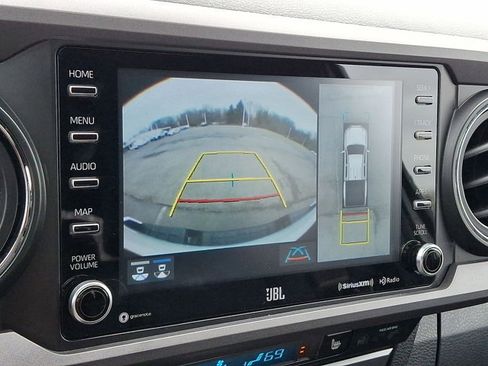 Used 2023 Toyota Tacoma SR5 image 17