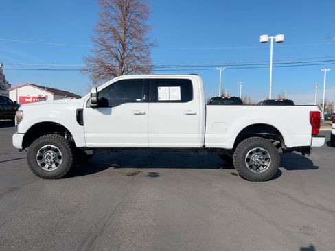 Used 2022 Ford F250 Lariat w/ Lariat Ultimate Package image 6