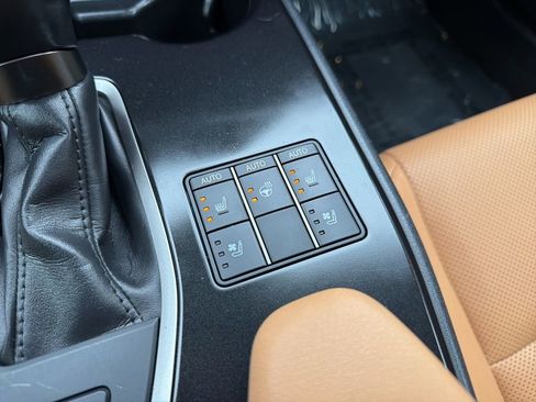 Used 2023 Lexus UX 250h AWD w/ Premium Package image 29