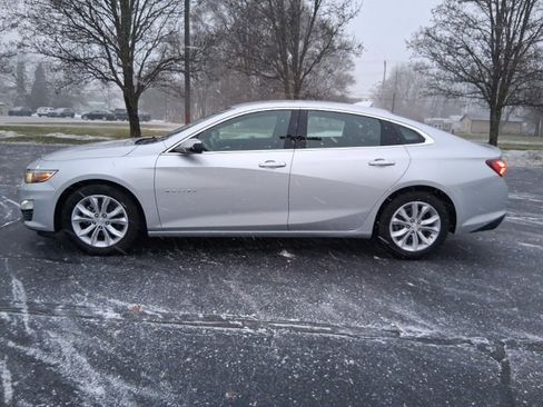 Used 2020 Chevrolet Malibu LT image 3