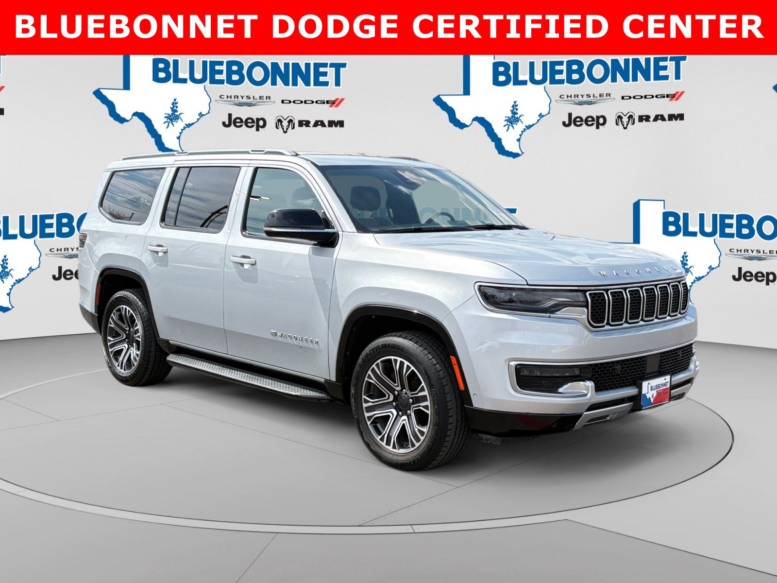 Used 2024 Jeep Wagoneer Series II AWD/4WD image 3