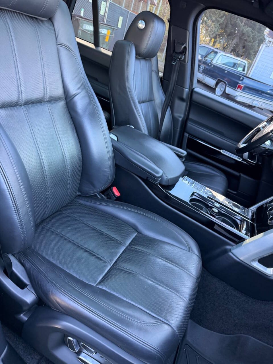 Used 2015 Land Rover Range Rover Supercharged AWD/4WD image 23