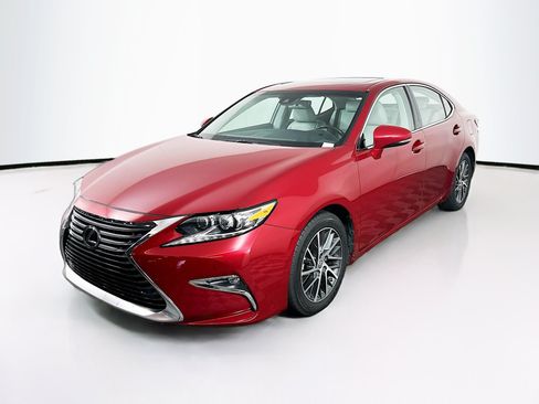 Used 2016 Lexus ES 350 w/ Luxury Package w/Wood Trim FWD image 3