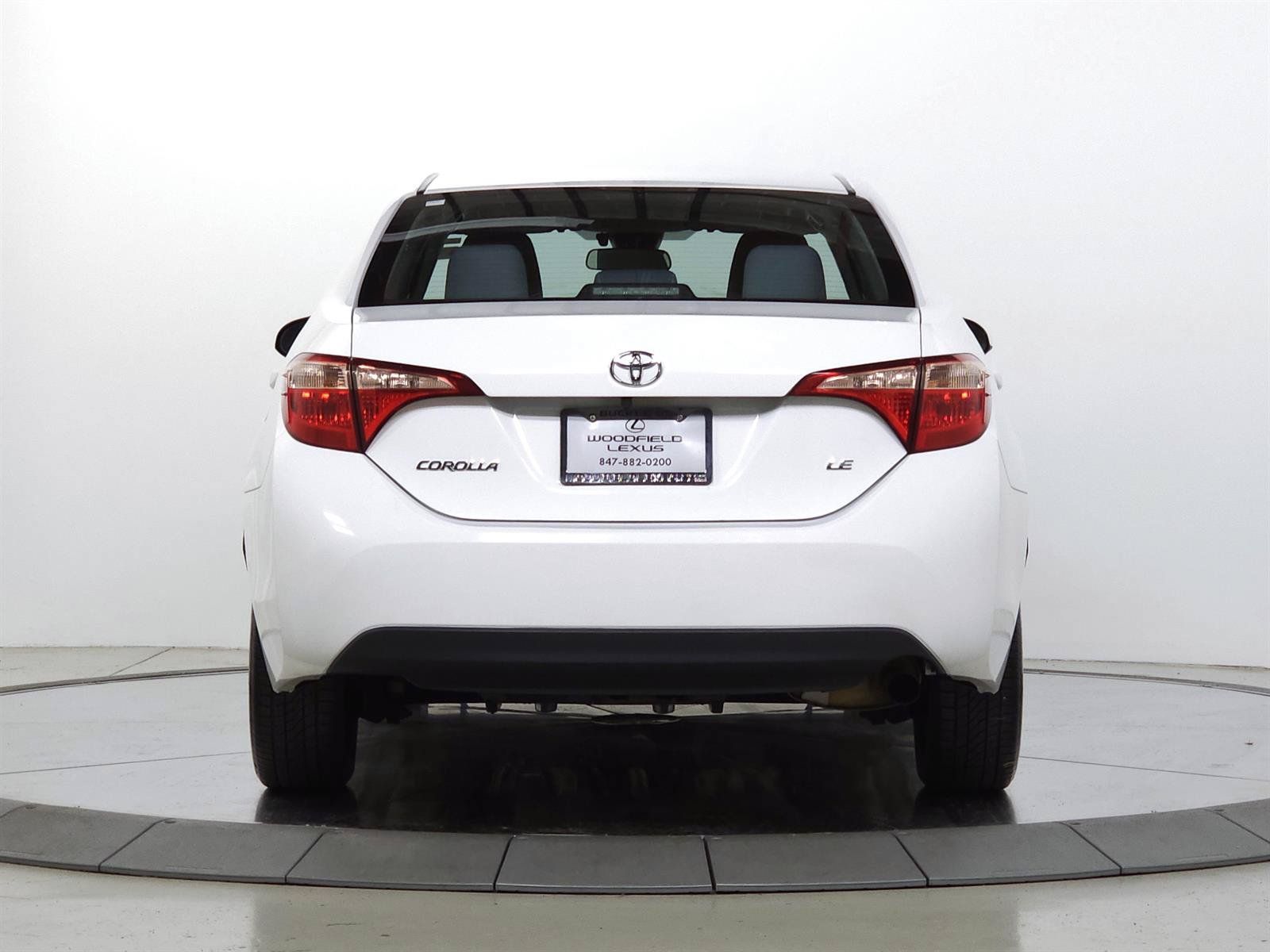 Used 2018 Toyota Corolla LE FWD image 6