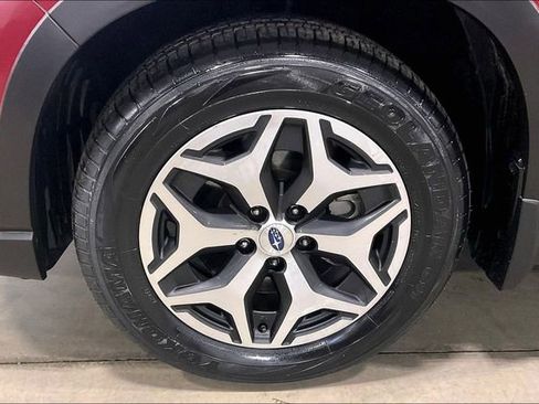 Used 2021 Subaru Forester Premium image 9