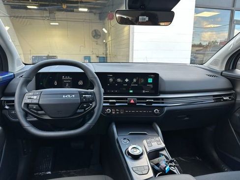 New 2026 Kia Sportage S image 3