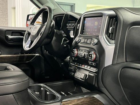 Certified 2020 GMC Sierra 1500 Elevation w/ Elevation Value Package AWD/4WD image 11
