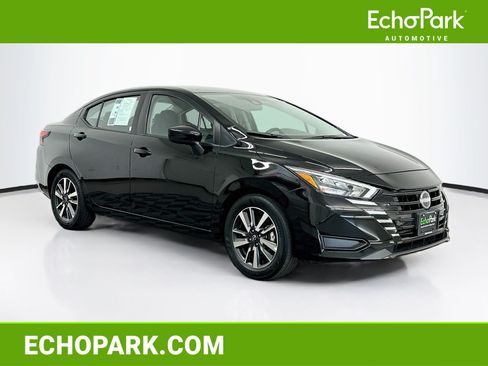 Used 2025 Nissan Versa SV FWD image 1