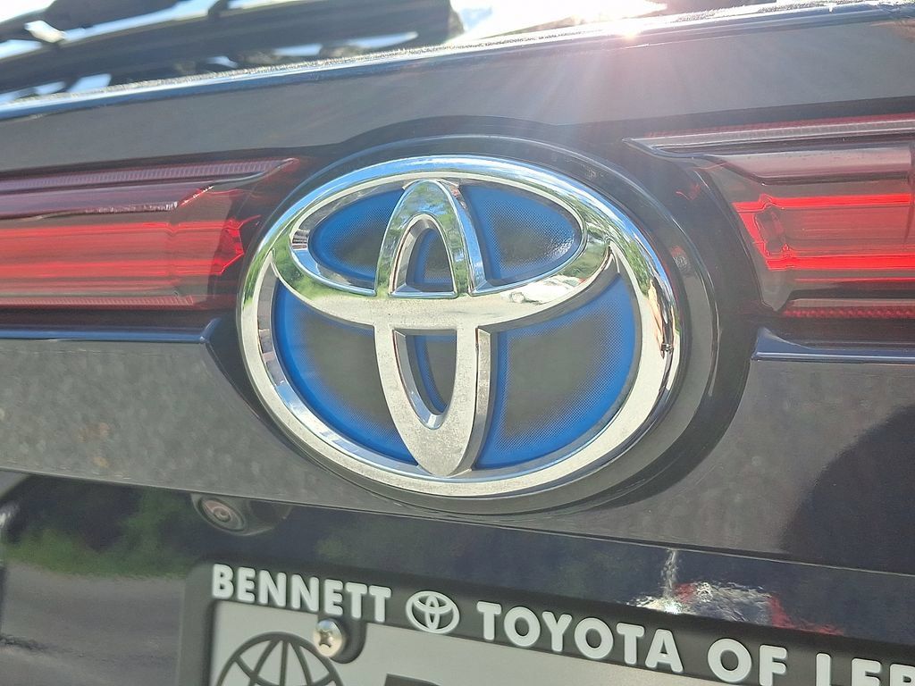 Certified 2023 Toyota Venza Limited AWD/4WD image 32