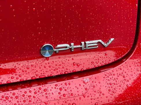 New 2026 Toyota Prius Plug-In Hybrid image 7