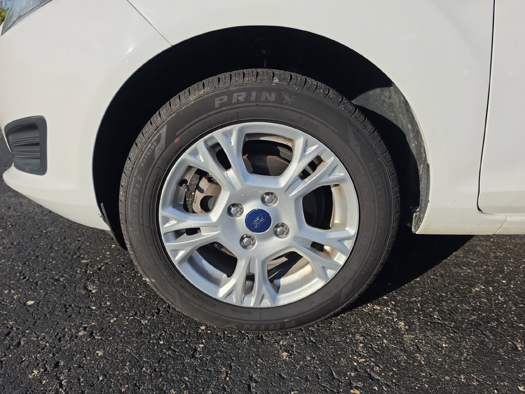 Used 2016 Ford Fiesta SE FWD image 14