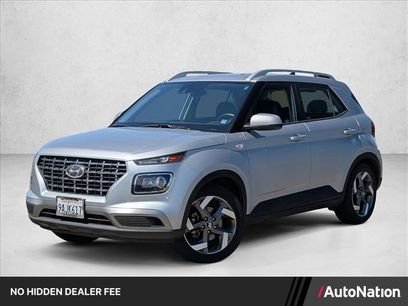 Used 2022 Hyundai Venue SEL w/ Cargo Package