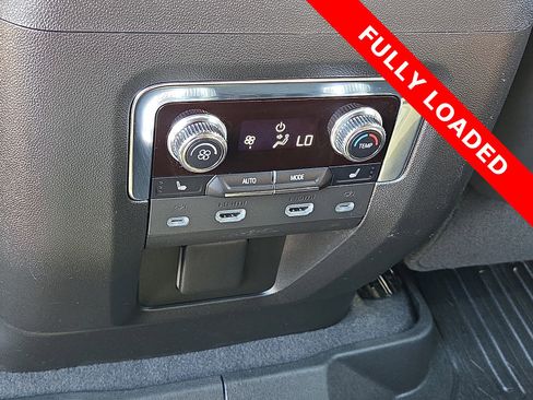 Used 2023 GMC Yukon Denali Ultimate image 12