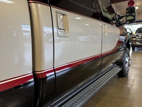 Used 2001 Ford F350 Lariat image 26