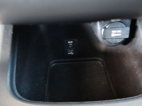 Used 2018 Dodge Journey Crossroad AWD/4WD image 26