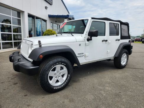 Used 2017 Jeep Wrangler Unlimited Sport w/ Quick Order Package 24S AWD/4WD image 5